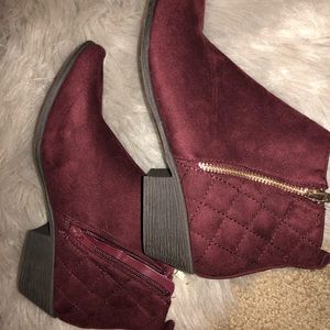 NWOT booties